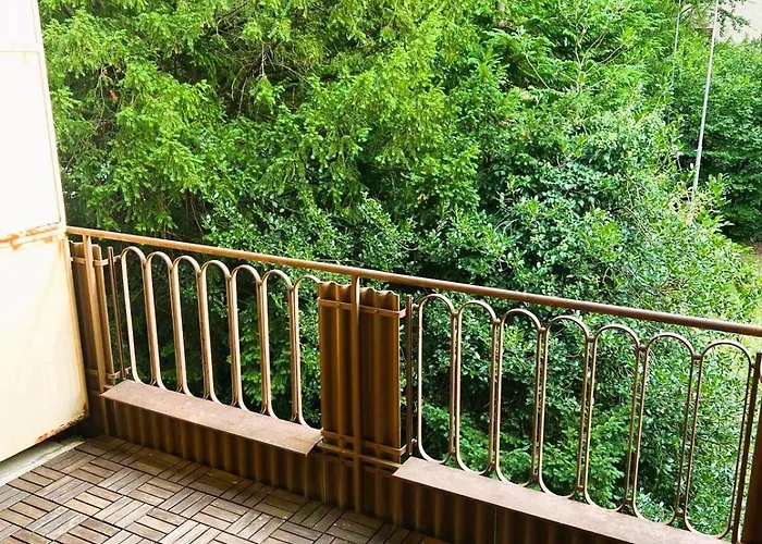 Apartament Center Flats With Balcony - Rigi Zurych