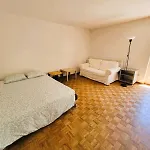 Center Flats With Balcony - Rigi