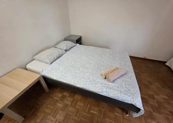 Center Flats With Balcony - Rigi